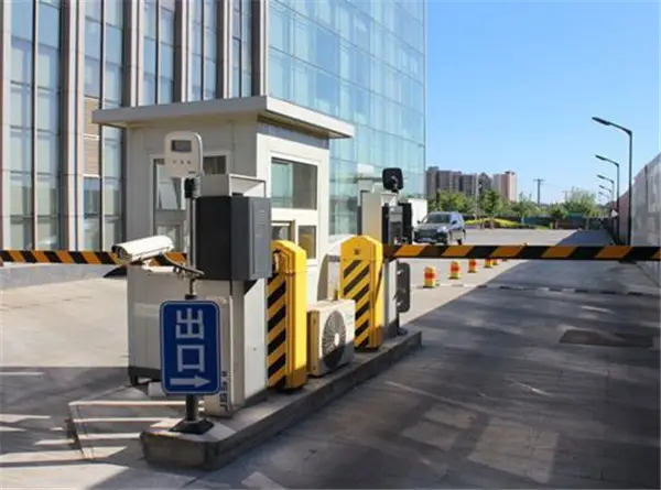 停車場(chǎng)系統(tǒng)可以有自動(dòng)完成哪些基礎(chǔ)工作？